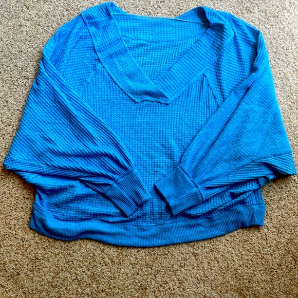 Casual, comfy, and surprisingly fun in the back! - Picture 2 of 2